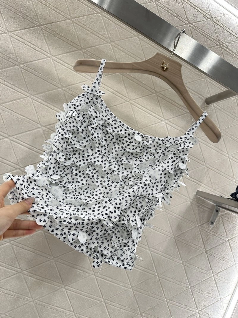 Contemporary Chanel Vest 109938