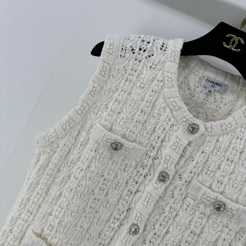 TechFriendly Chanel Vest 107744