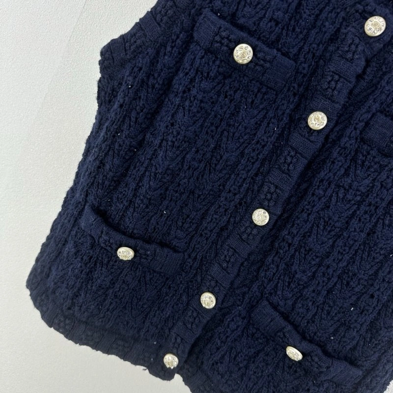 Chanel Vest Sporty 107742