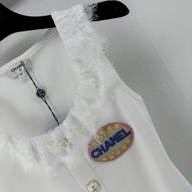 Packable Chanel Vest 107725