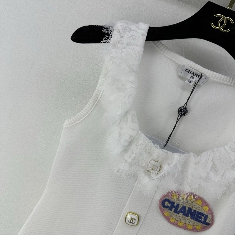 Packable Chanel Vest 107725