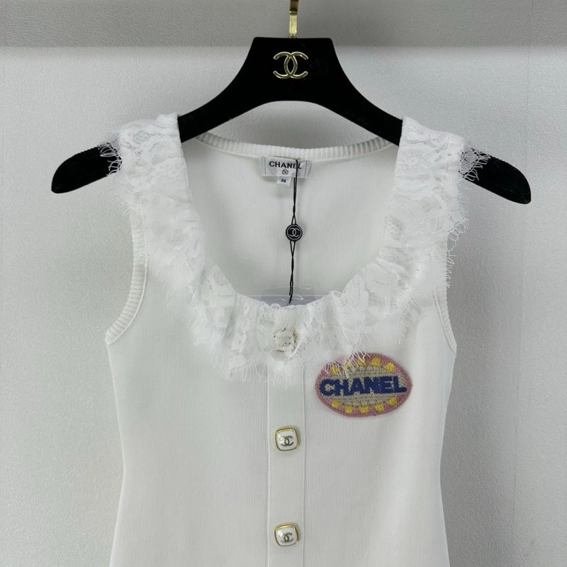 Packable Chanel Vest 107725