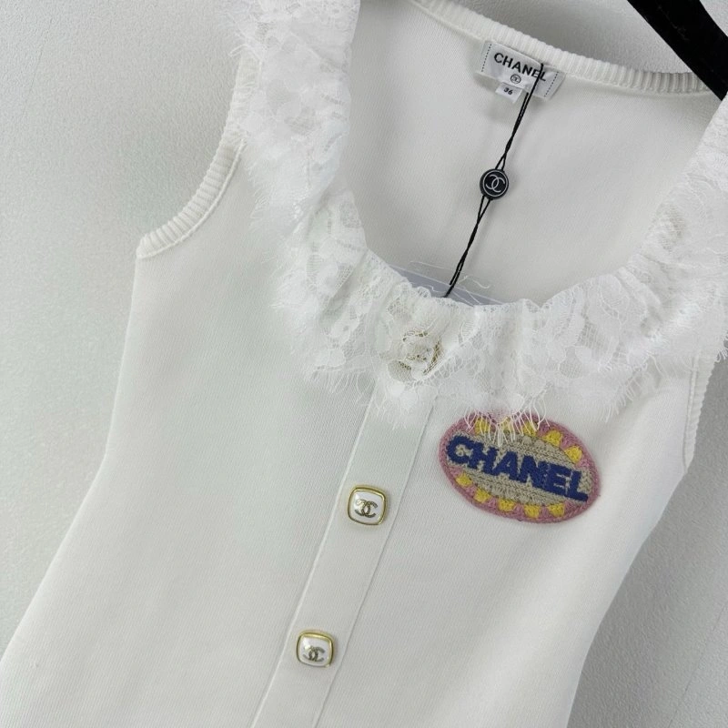 Packable Chanel Vest 107725