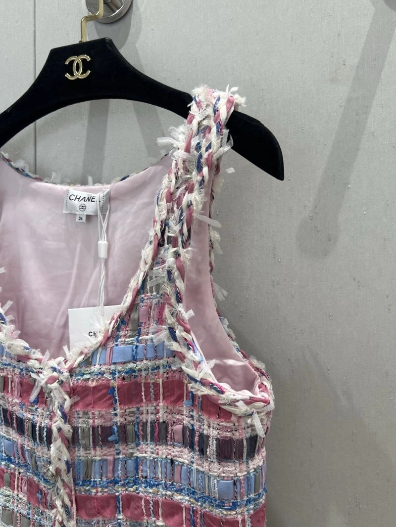 Sleek Chanel Vest 107736