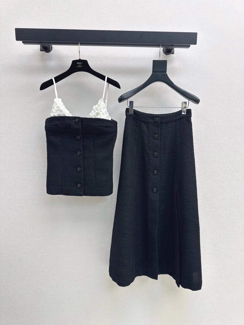 Reliable Chanel Vest 107731