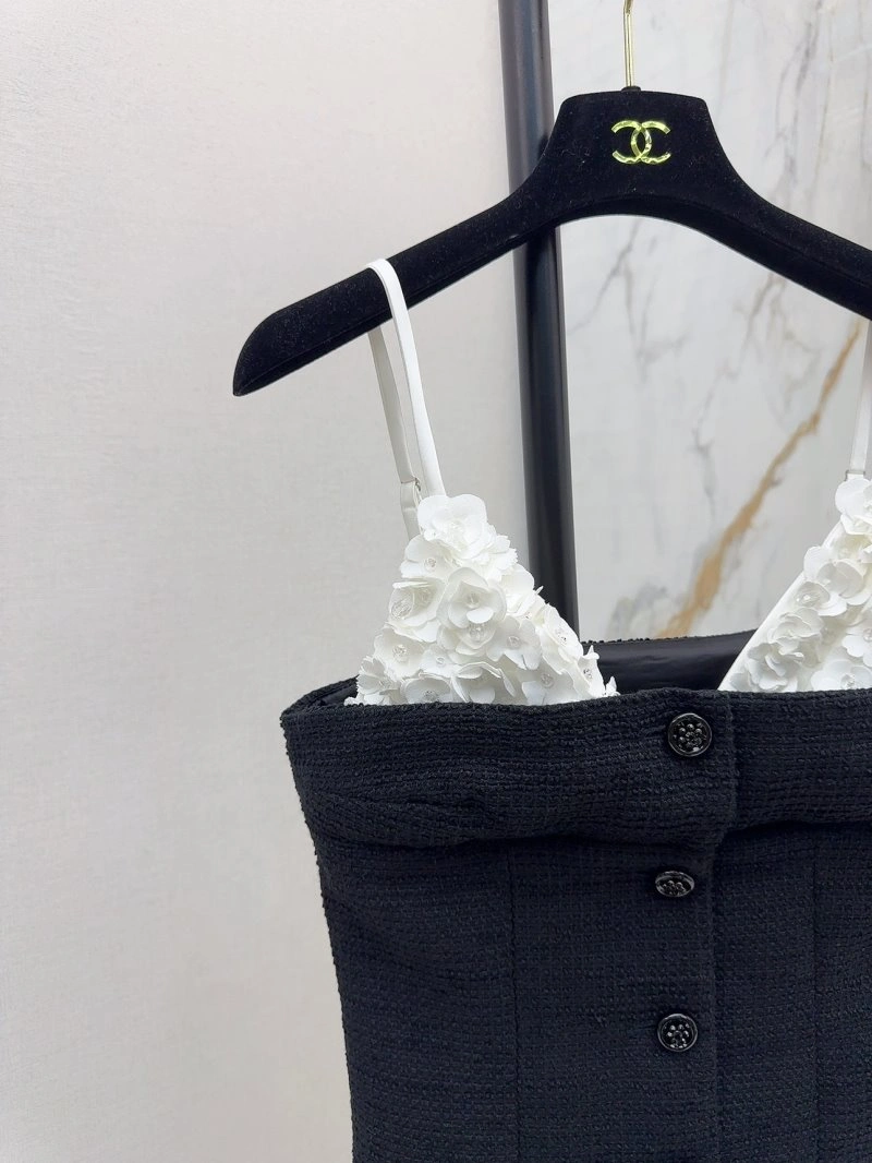 Reliable Chanel Vest 107731