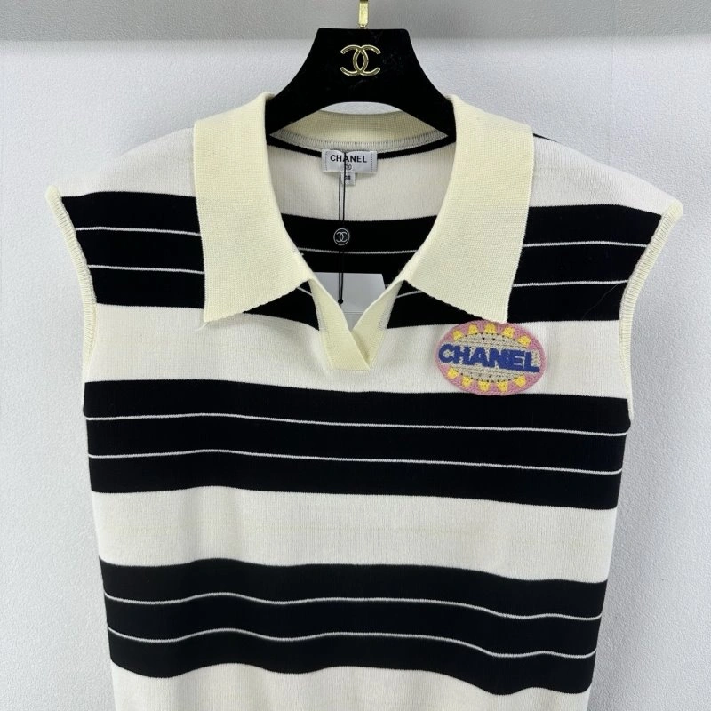 Minimalist Chanel Vest 107710