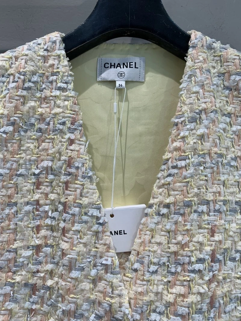 Cozy Chanel Vest 107733