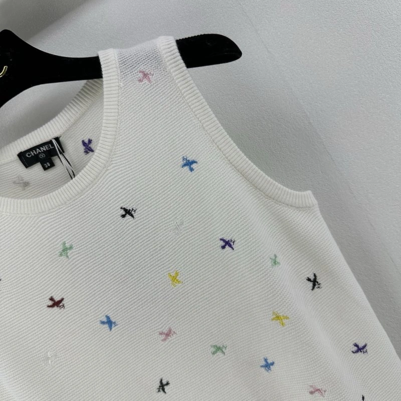 Chanel Vest Cozy 107709