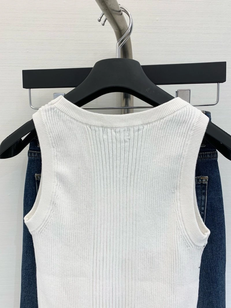 Snug Chanel Vest 107711