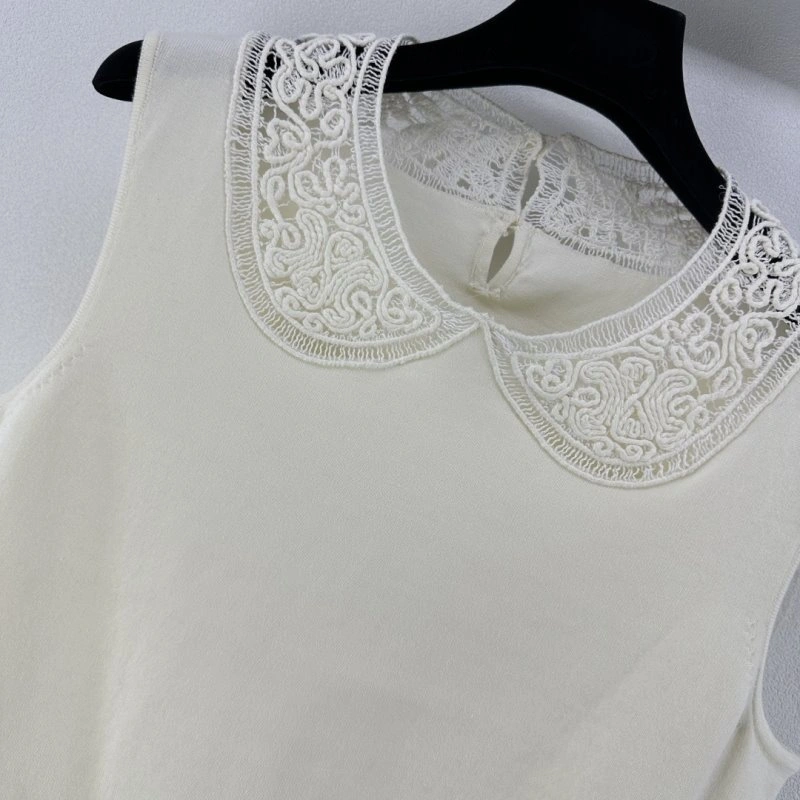 Seasonal Chanel Vest 107703