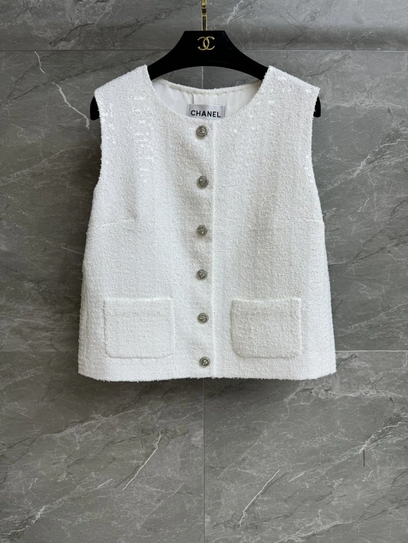 Chanel Vest Snug 107700