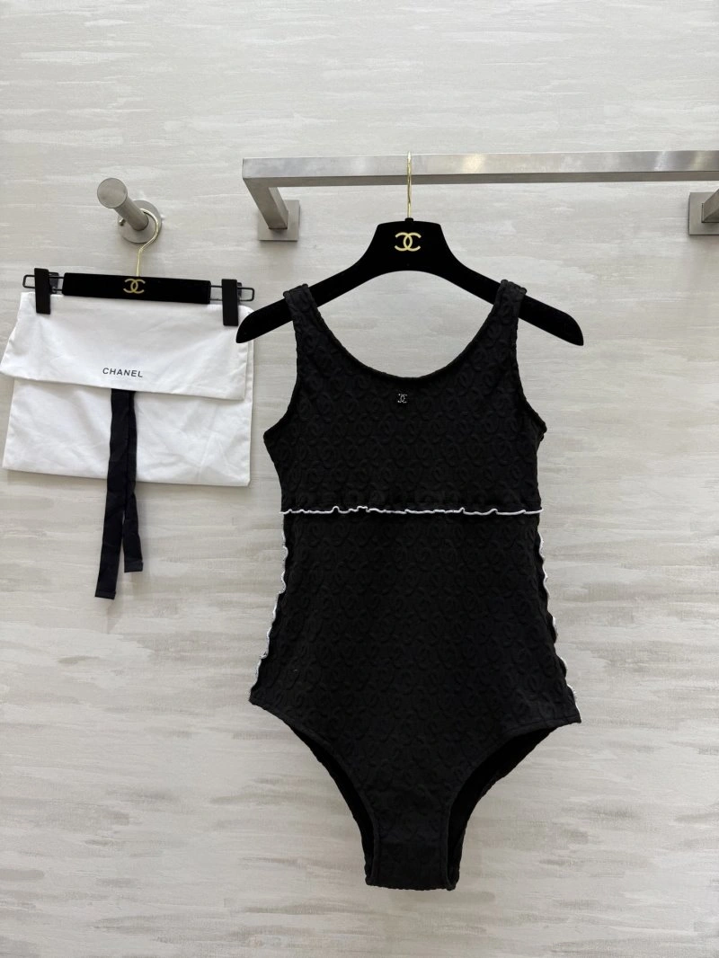 Chanel Vest Cozy 107695