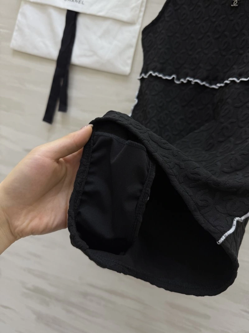 Chanel Vest Cozy 107695