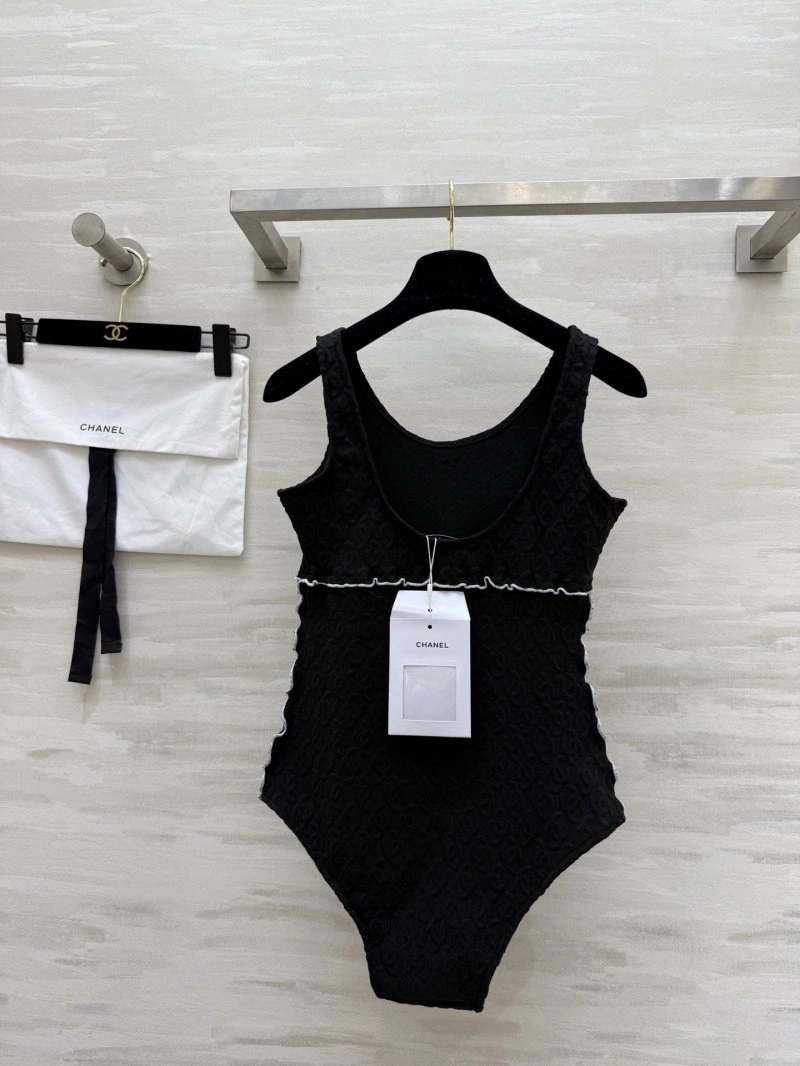 Chanel Vest Cozy 107695