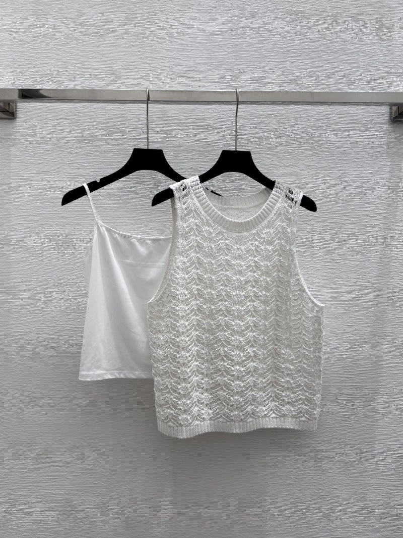 Chanel Vest ComfortFit 107698