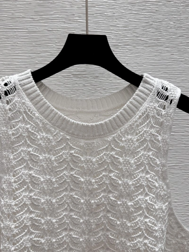 Chanel Vest ComfortFit 107698