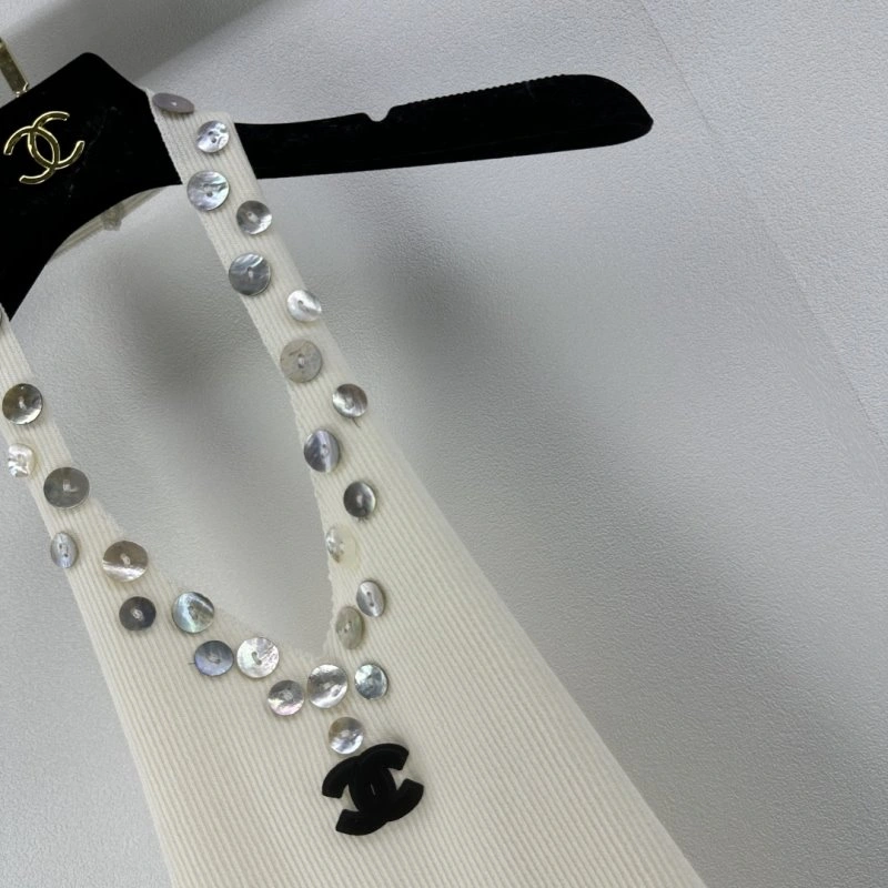 FreshLook Chanel Vest 107696