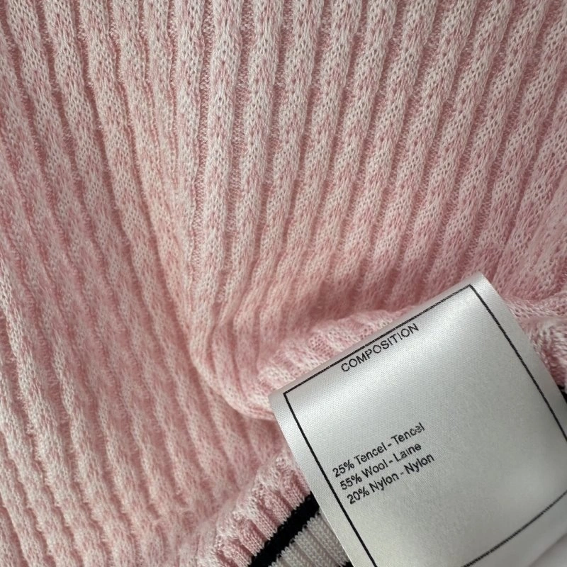 Durable Chanel Vest 107666