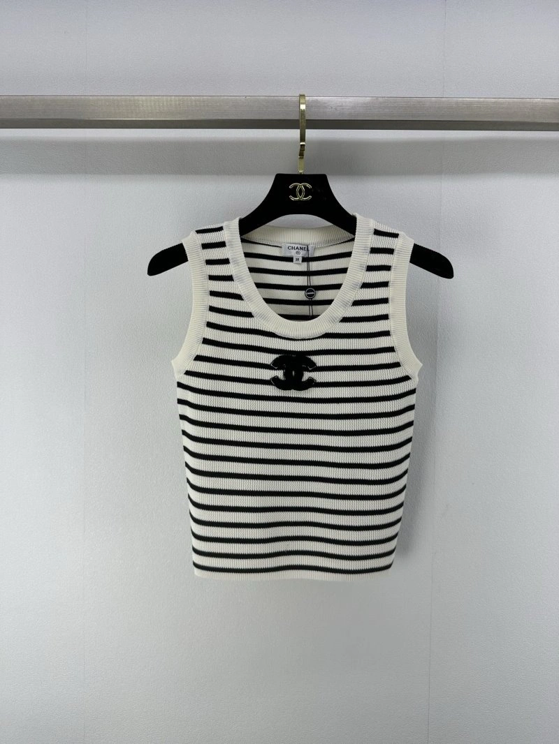 Chanel Vest UrbanChic 107658