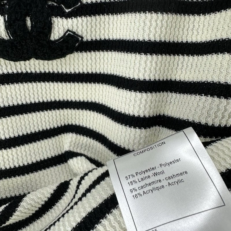 Chanel Vest UrbanChic 107658