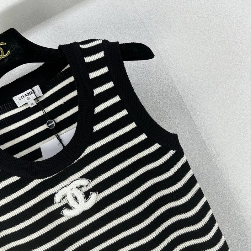 WellDesigned Chanel Vest 107661