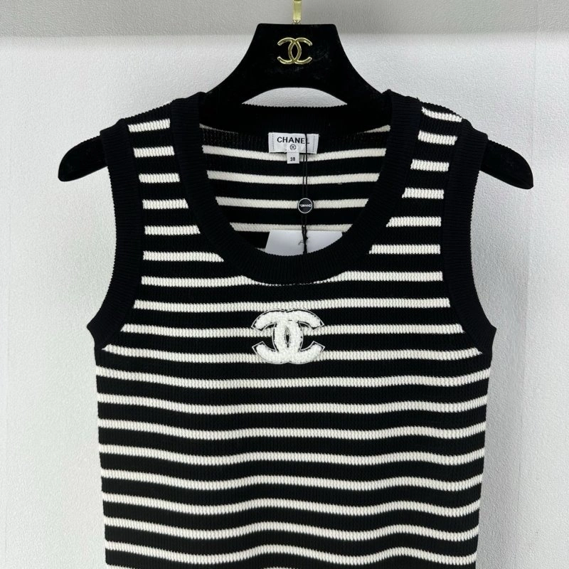 WellDesigned Chanel Vest 107661