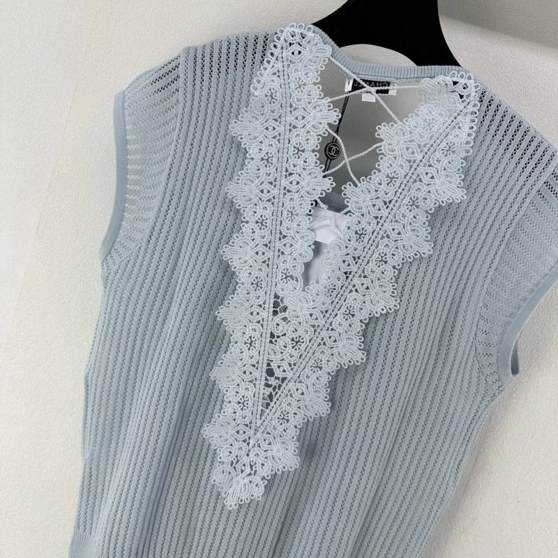 Chanel Vest Contemporary 107646