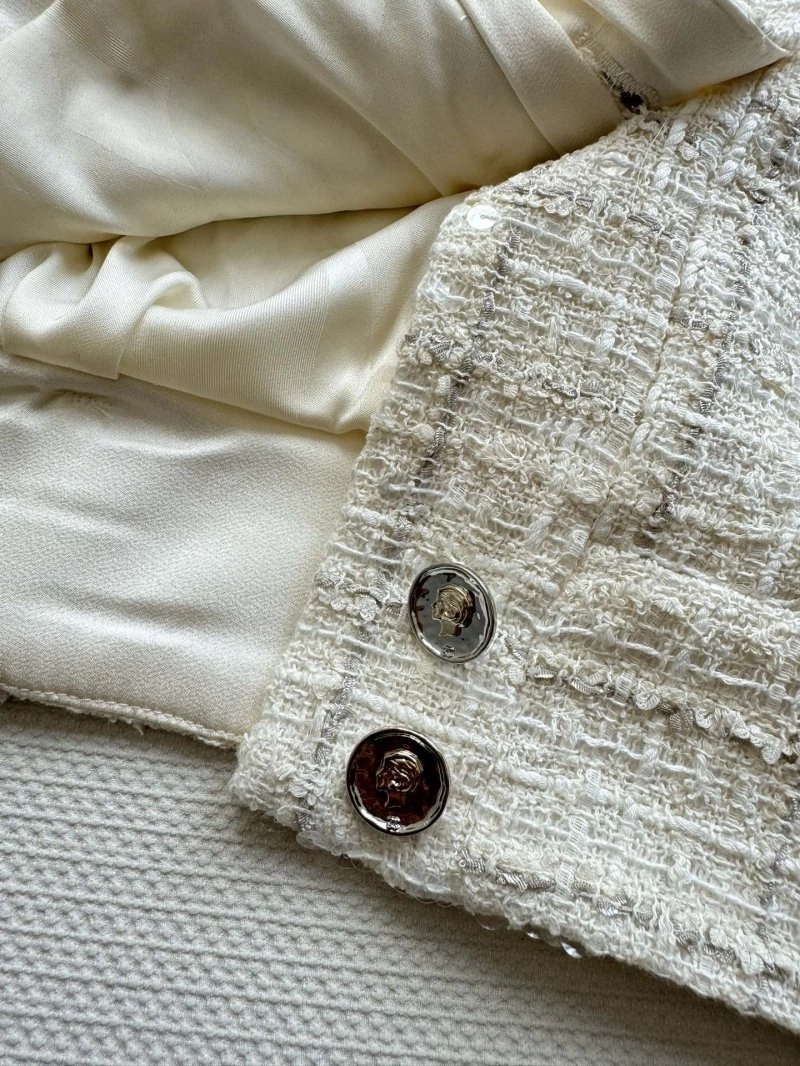 Chanel Vest Comfortable 107643
