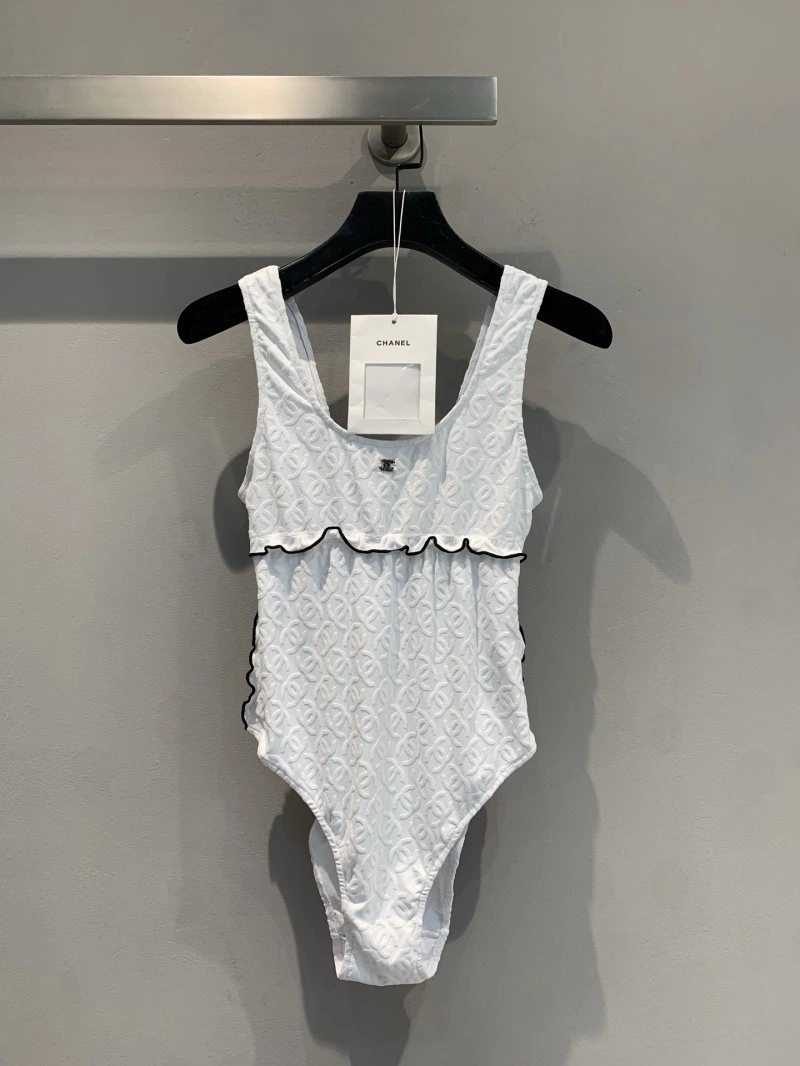 Durable Chanel Vest 107638