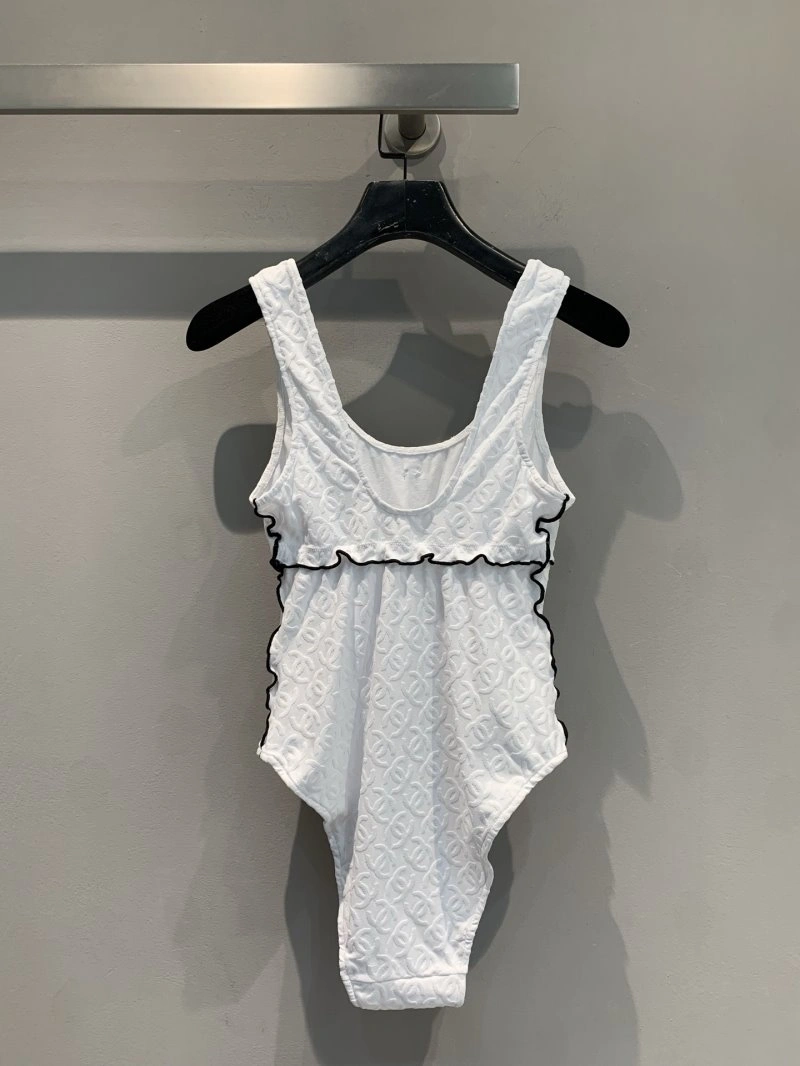 Durable Chanel Vest 107638