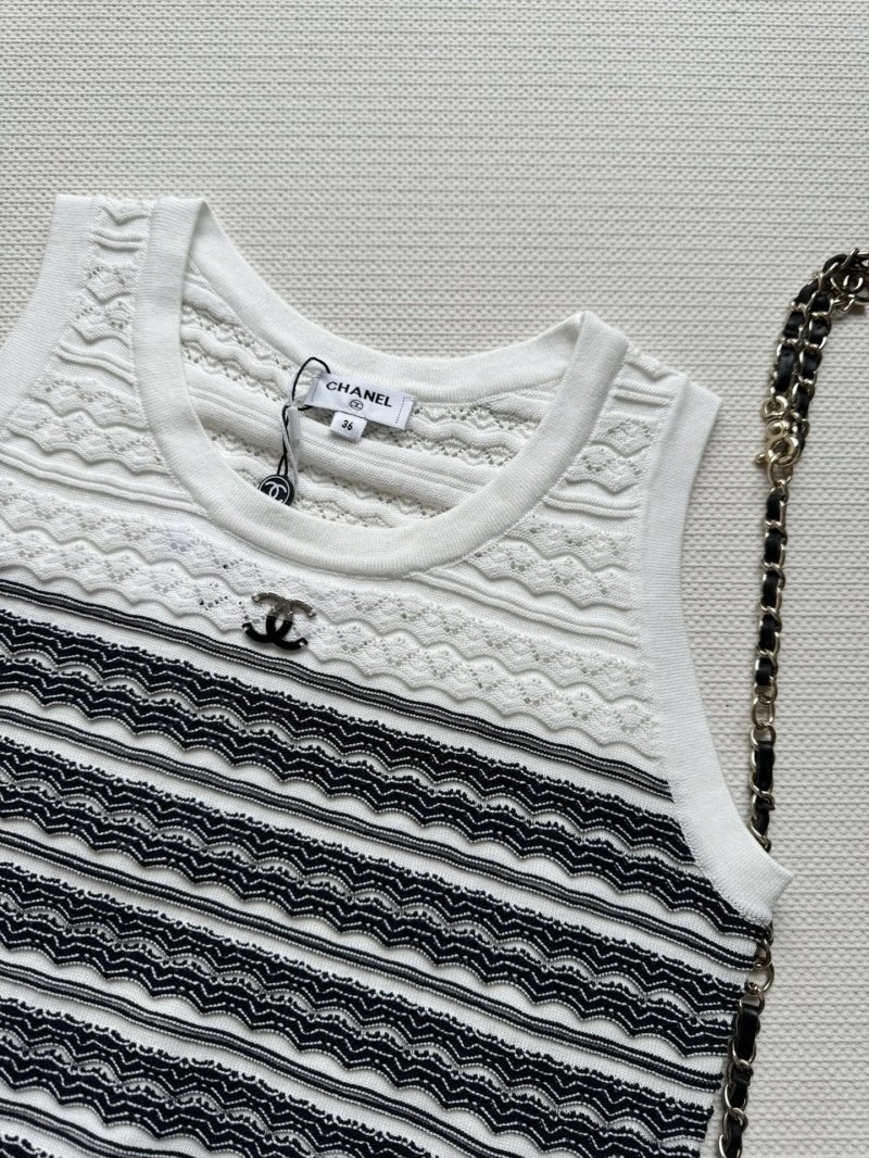 Sleek Chanel Vest 107631