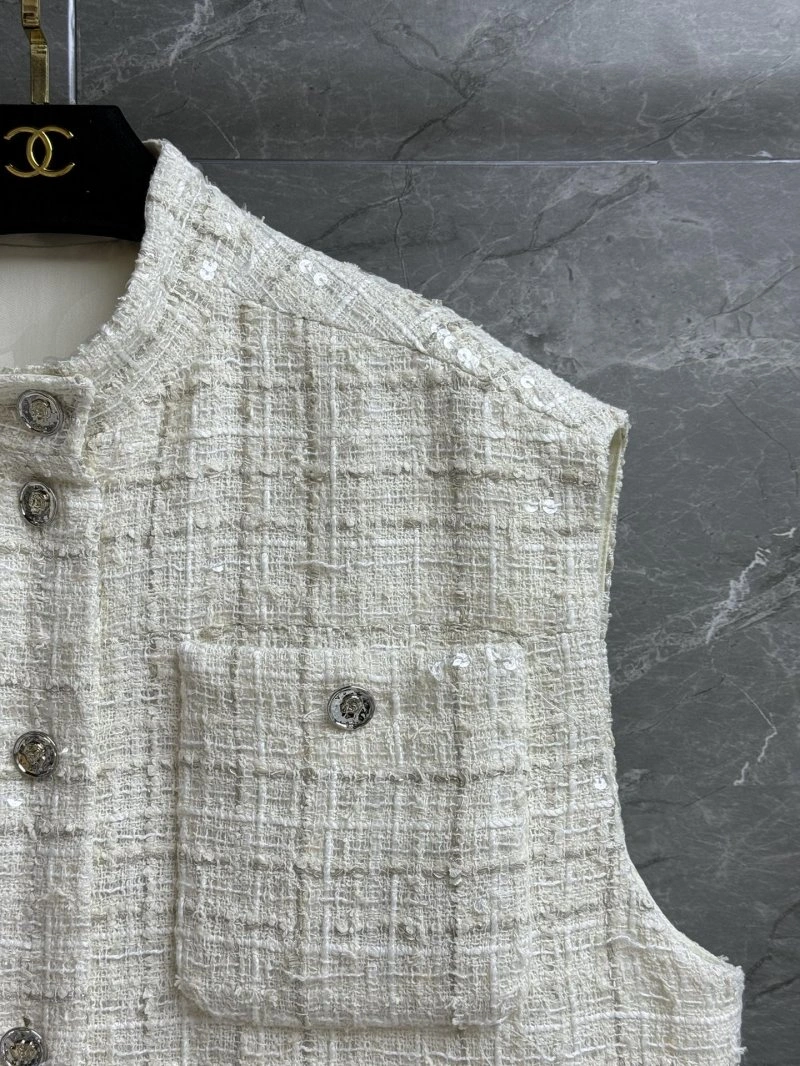 Elegant Chanel Vest 107637