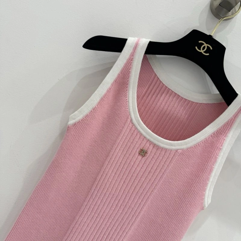 Bold Chanel Vest 107641
