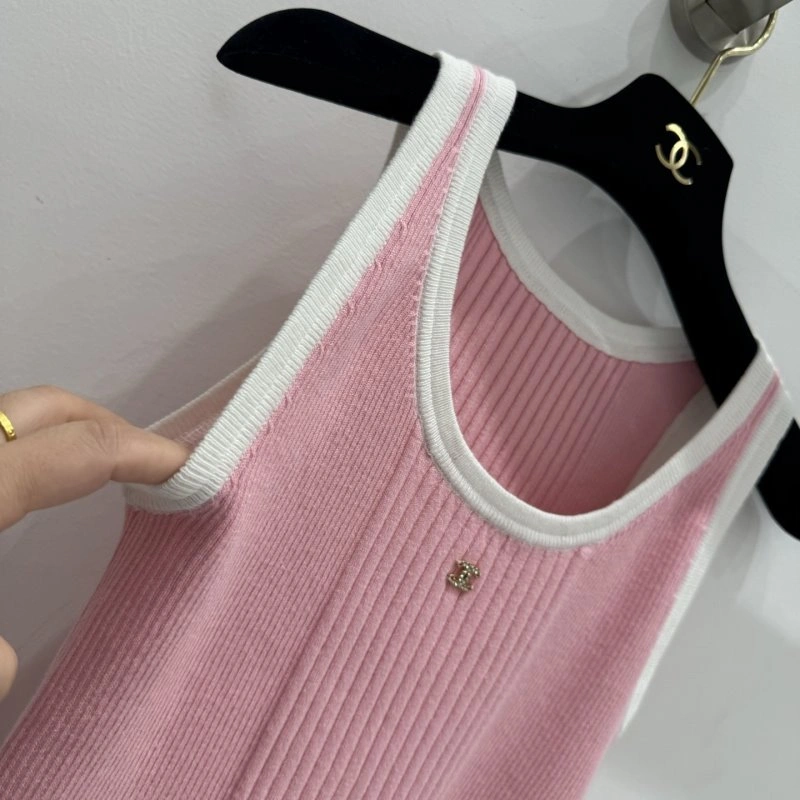 Bold Chanel Vest 107641