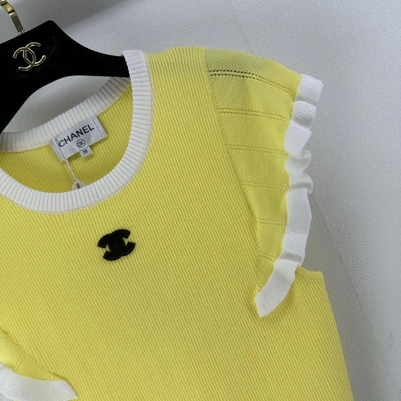 Chanel Vest Affordable 107622