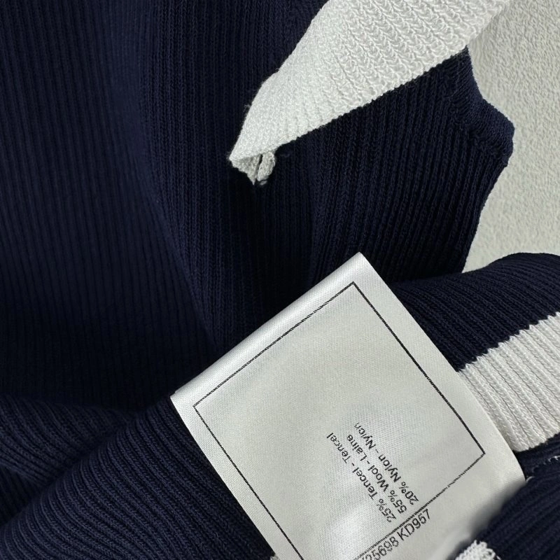 SmoothTexture Chanel Vest 107626
