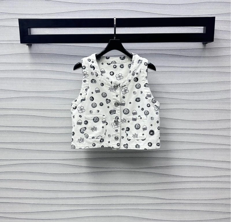 Chanel Vest WeatherProof 107609