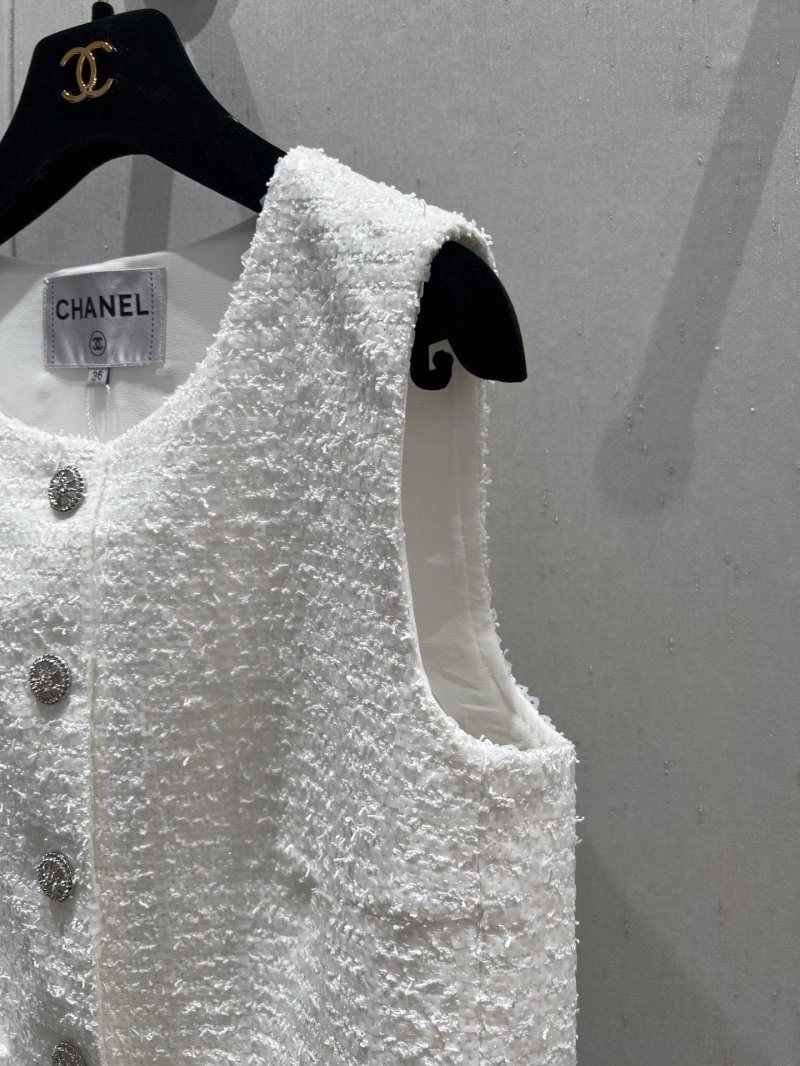 Chanel Vest Supportive 107610