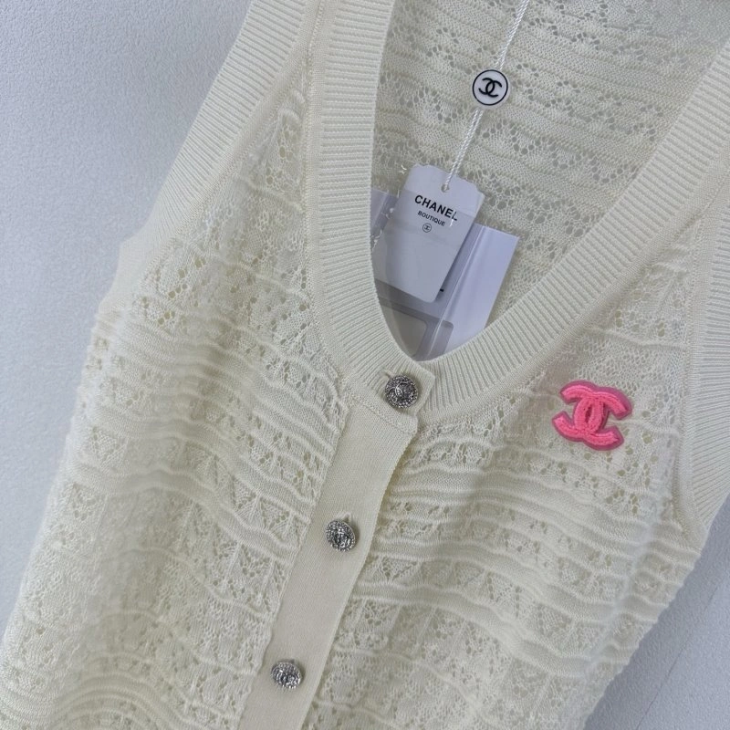 Minimalist Chanel Vest 107607