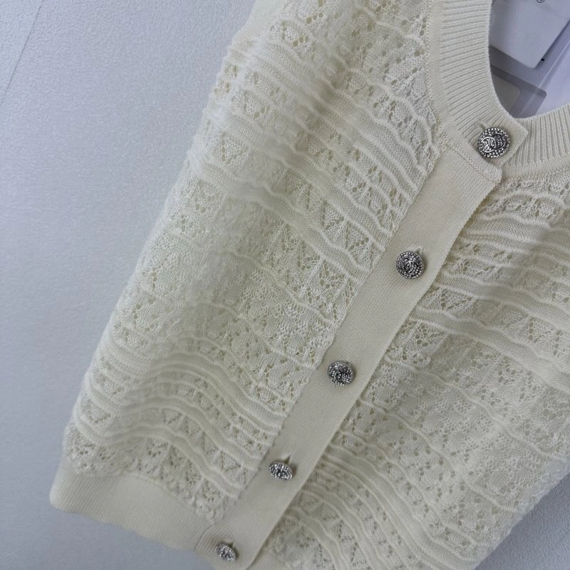 Minimalist Chanel Vest 107607