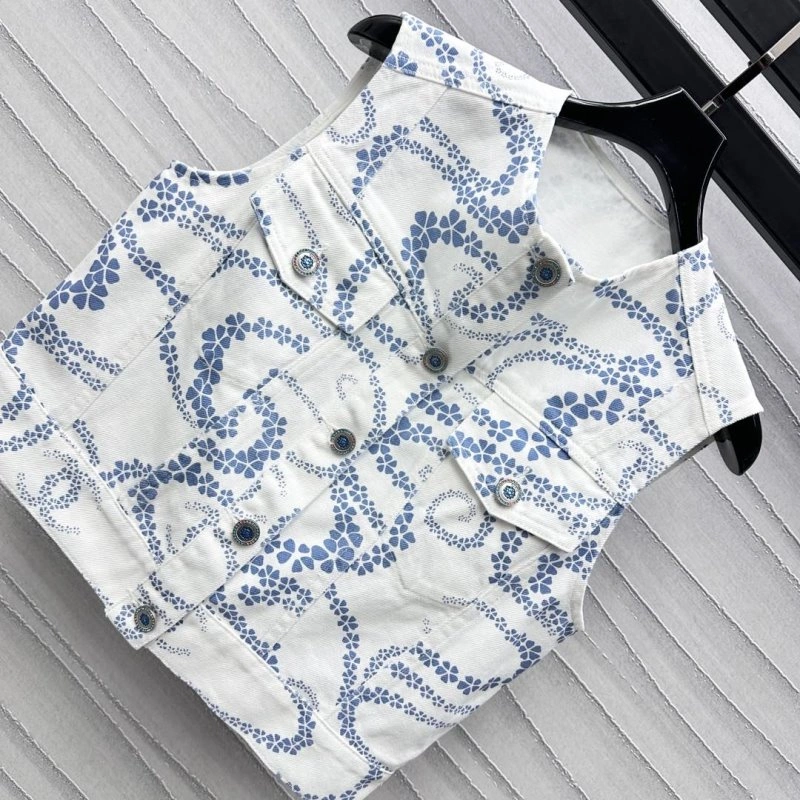 Durable Chanel Vest 107586