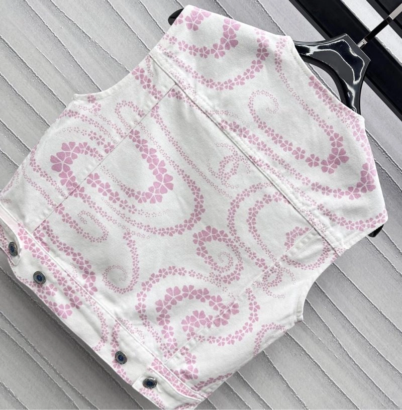 Reliable Chanel Vest 107598