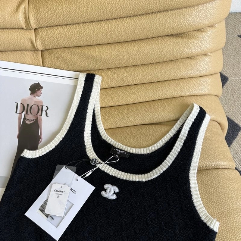 Chanel Vest Bold 109602