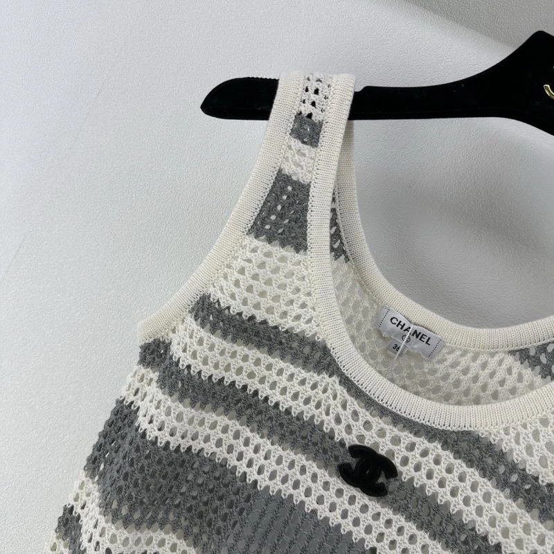 Chanel Vest Vibrant 109601