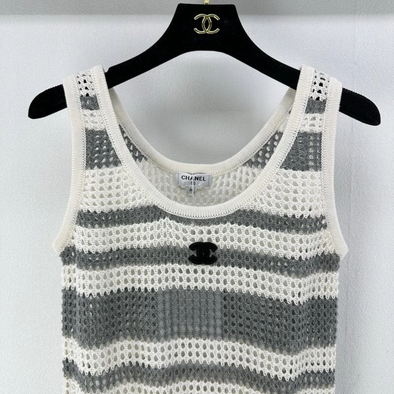 Chanel Vest Vibrant 109601
