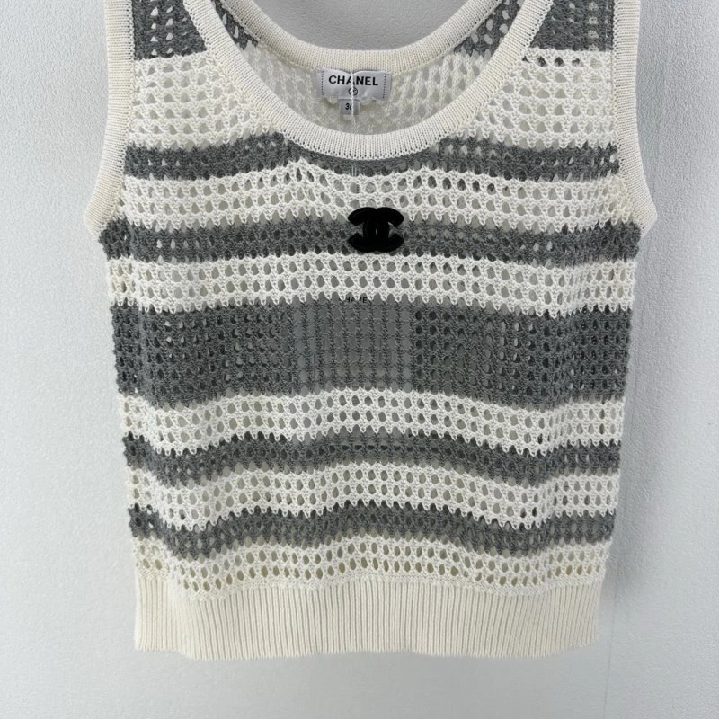 Chanel Vest Vibrant 109601