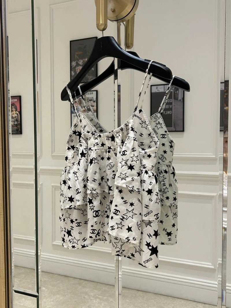 Chanel Vest Effortless 109595