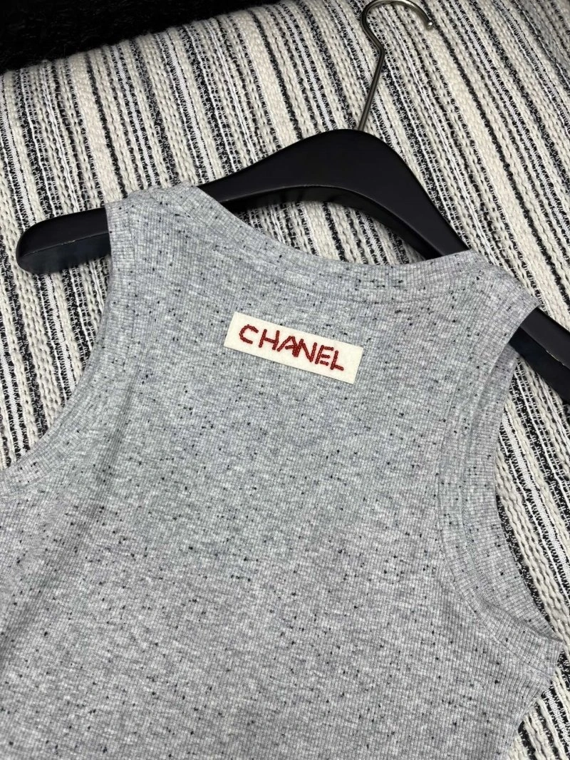 Chanel Vest Vibrant 109587