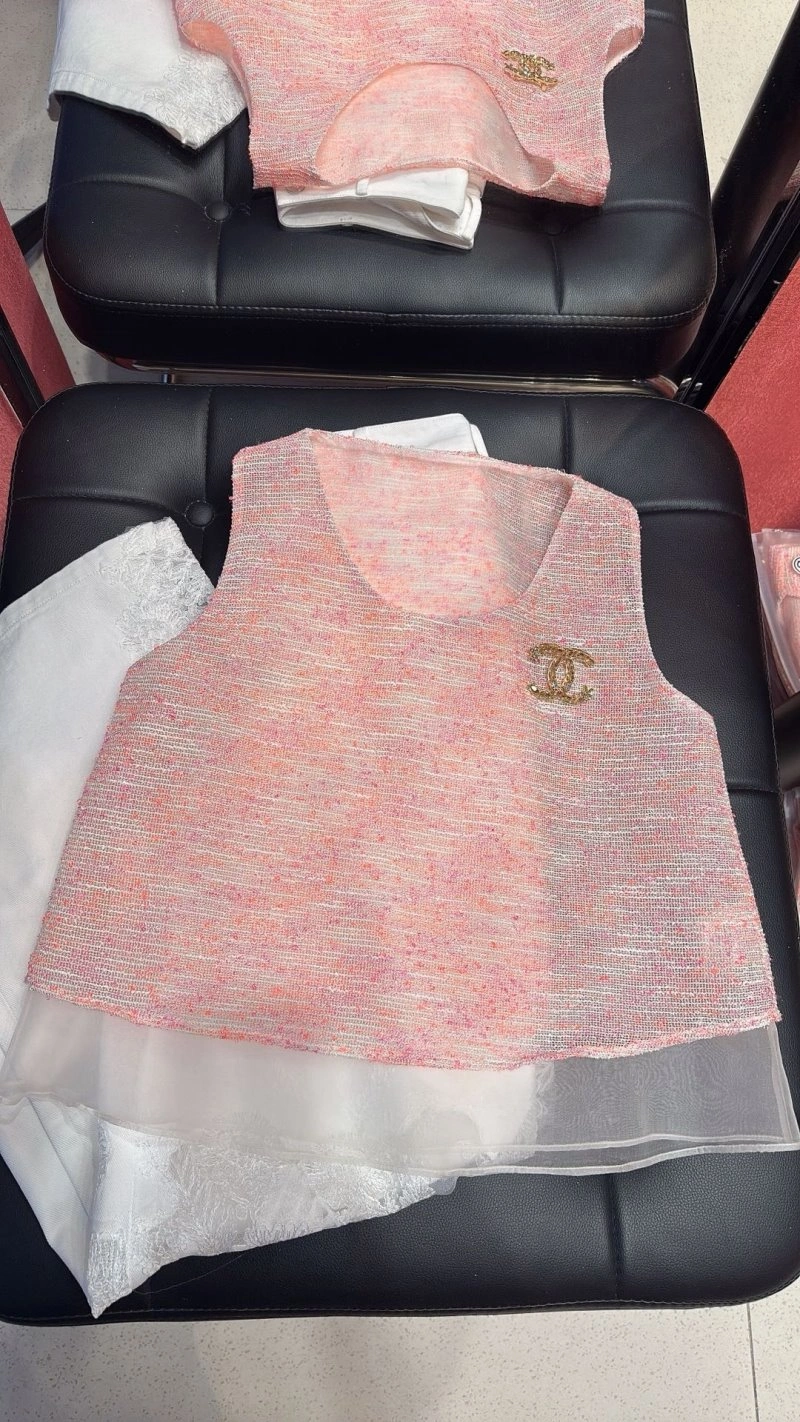 Chanel Vest AllSeason 109572